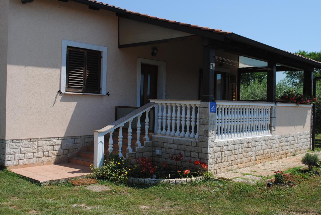 Holiday Home Ana Pula Ngoại thất bức ảnh